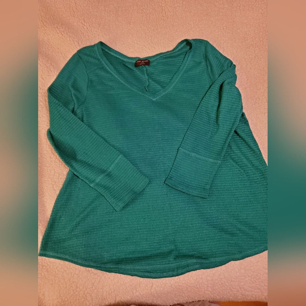 Womens Lane Bryant 18/20 waffle long sleeved swing top. emerald color.
